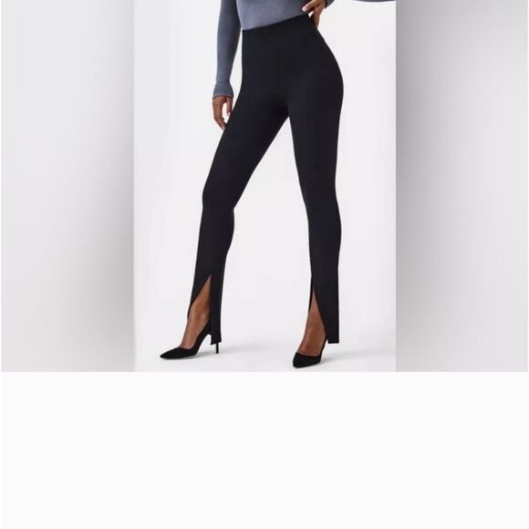 Spanx | The Perfect Front Slit Flare Legging in Black Size Medium Petite W3 - Picture 1 of 6